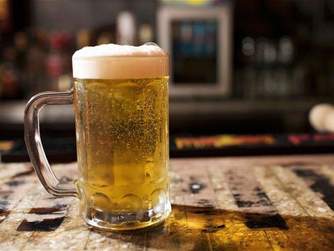 Năm 2016, giá bia tăng mạnh vì thuế tiêu thụ đặc biệt