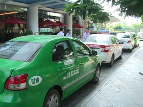 Cuộc chiến Taxi chưa hồi kết