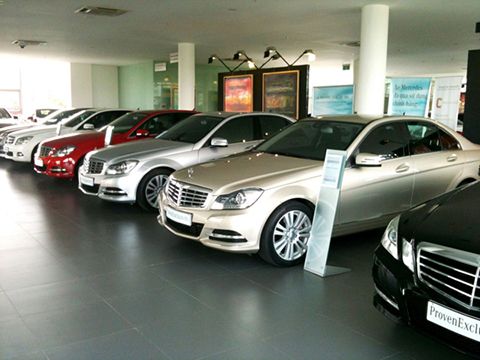 Sức mua ôtô tiếp tục lùi sâu