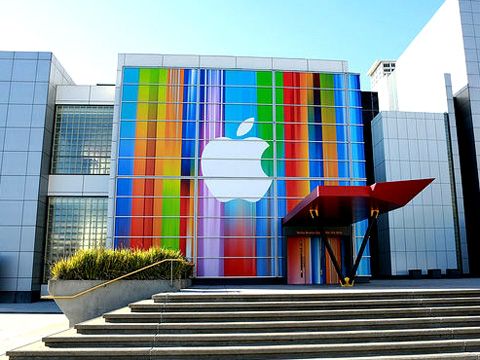 Apple muốn gì khi định đầu tư 1 tỉ USD vào Việt Nam?