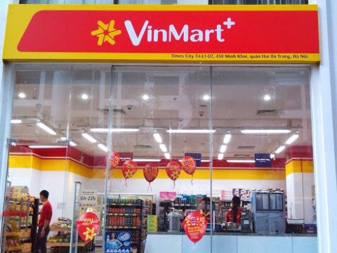 Cạnh tranh với cửa hàng tạp hóa nhỏ lẻ, Vinmart+ len lỏi từng ngõ ngách