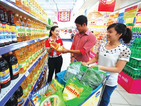 Góc khuất thị trường bán lẻ: Doanh nghiệp mệt vì bị ép