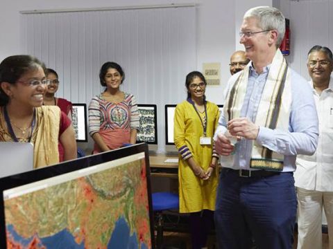Nhiều thách thức chờ đón Apple của Tim Cook tại châu Á