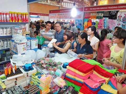 Mua hàng Thái, lo cho hàng Việt