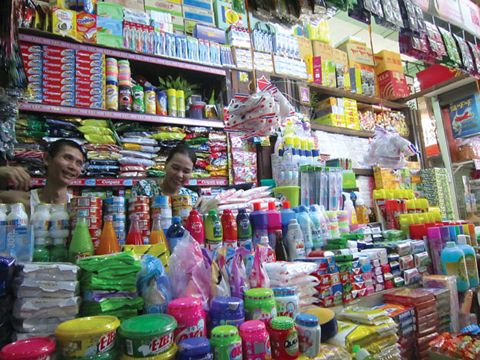 Cửa hàng tạp hóa thay đổi để thích nghi