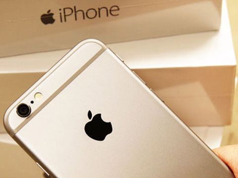 Apple dần tụt lại phía sau