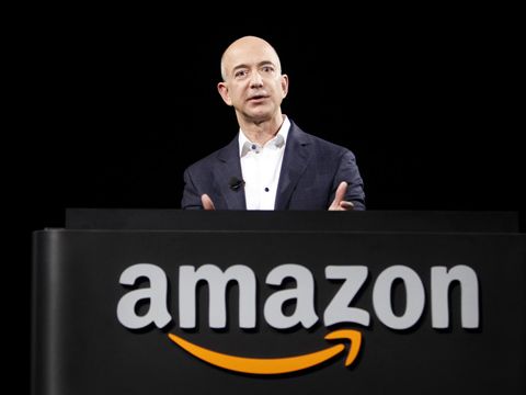 Thâm ý của Jeff Bezos khi mở cửa hàng offline