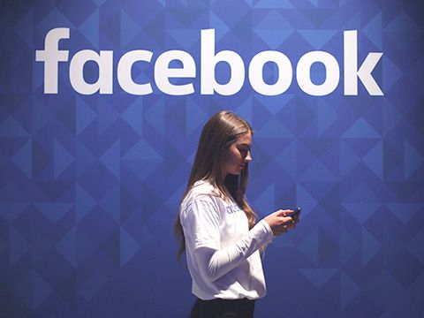 Facebook quá tham dữ liệu người dùng