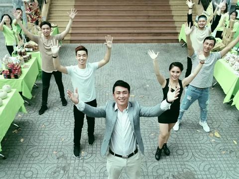 Hội Hàng Việt Nam chất lượng cao tung teaser chính thức với giai điệu của Lạc trôi và Ông bà anh