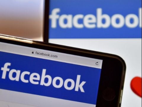 Facebook cải tiến tính năng nhận xét bài viết theo phong cách Messenger