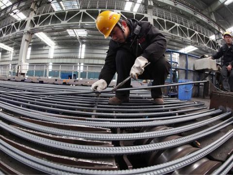 PMI tháng Sáu bật tăng trở lại từ đáy 14 tháng