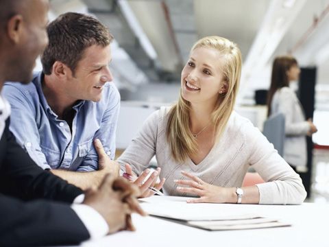Cảm xúc bán hàng: Dùng lý trí hay cảm xúc?
