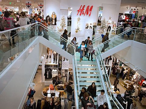 Chuyên gia Savills: Zara, H&M, Uniqlo và sức ép ngày càng lớn cho ngành bán lẻ thời trang Việt Nam