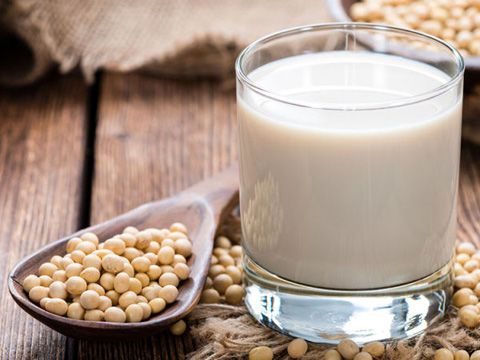 FMCG Monitor 08/2017: Sản lượng tiêu thụ FMCG có cải thiện
