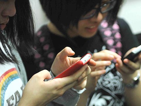 Người Đông Nam Á dành 3,6 giờ mỗi ngày lên mạng