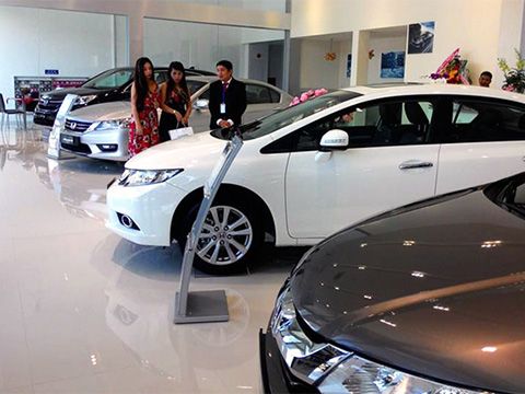 Việt Nam tiêu thụ gần 273.000 ôtô năm 2017, thua xa kỳ vọng