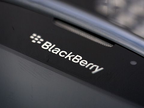 BlackBerry từ bỏ hoàn toàn mảng kinh doanh smartphone, chuyển sang IoT