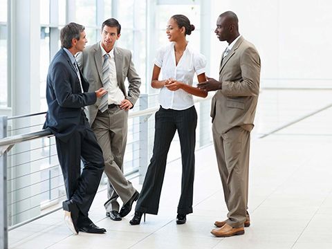 Những cụm từ mà doanh nhân không dùng khi đối thoại