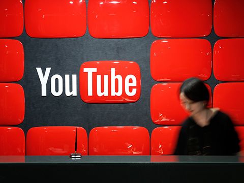 YouTube là vũ khí của Google chống lại Facebook