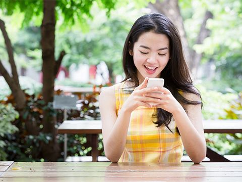 Hơn 40 triệu người Việt đang làm gì trên smartphone mỗi ngày?