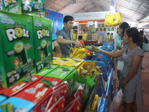 Thị trường Việt Nam tràn ngập hàng Thái