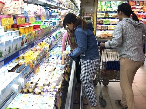 Thị trường tiêu dùng nhanh: Cuộc đua ở phân khúc cao cấp