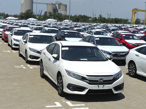 Sắp có cuộc đua giảm giá ô tô?