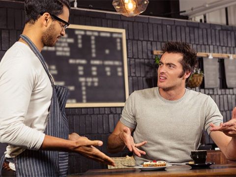 Làm sao để xoa dịu khi khách hàng nổi giận?