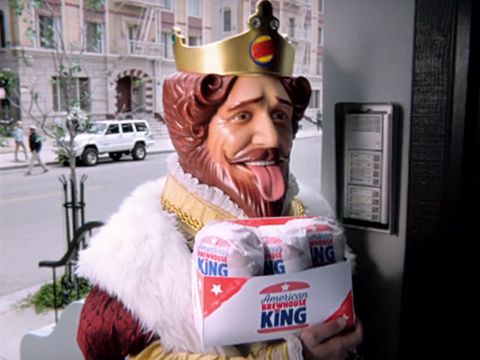 Cuộc trò chuyện lạ lùng của Burger King và Budweiser trên Twitter