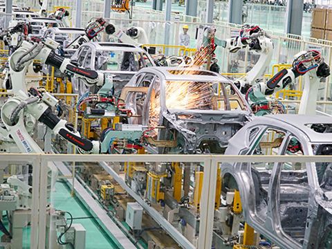 Doanh nghiệp ô tô Việt Nam bứt phá