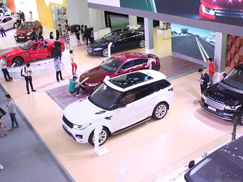 Đua nhau giảm giá nhưng doanh số ô tô tháng 7 vẫn giảm