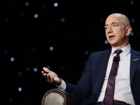 3 lời khuyên về việc lắng nghe lời phê bình của tỷ phú Jeff Bezos