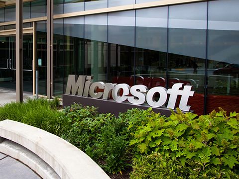 Microsoft: Thay đổi để trưởng thành