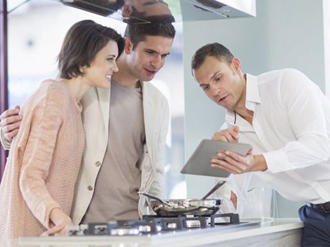 Đâu là định nghĩa đúng về bán hàng?