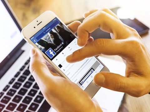 Ngăn tin giả, Facebook cung cấp thêm kênh tin tức địa phương