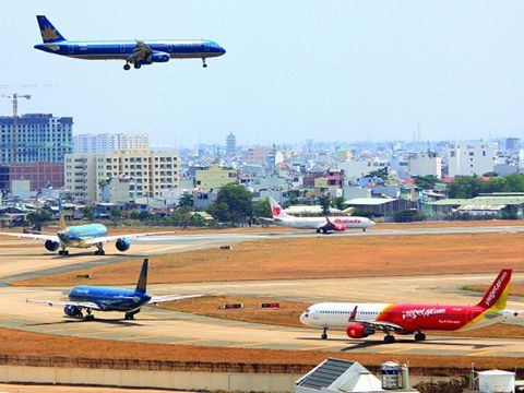 Hàng không: Bay vẫn khó, khó vẫn bay