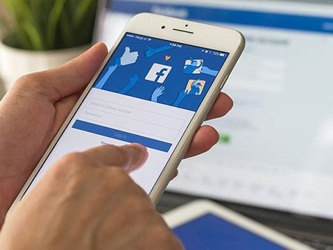 Tiền chi quảng cáo trên Facebook đang chảy ra nước ngoài