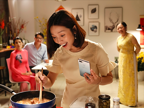 Campaign OPPO Tết 2019: Dùng điện thoại thông minh thế nào mới thông minh?