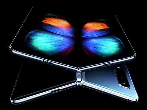 Samsung Galaxy Fold - chiêu bài tiếp thị hay thực sự là con bài thay đổi cuộc chơi?