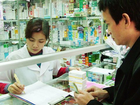 M&A chuỗi phân phối thuốc: Kẻ ngoại đạo nhập cuộc