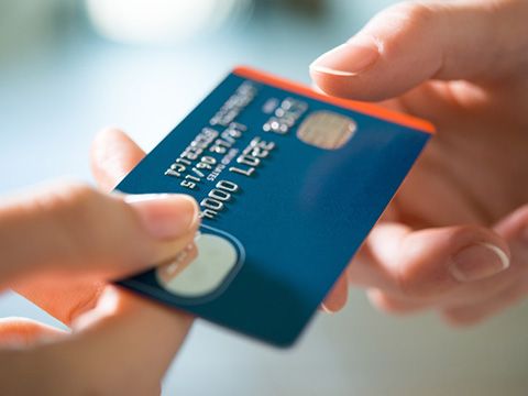 Người Việt gia tăng thanh toán bằng thẻ tín dụng