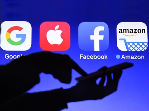 [Infographic] Apple, Amazon, Facebook, Alphabet và Microsoft kiếm tỷ USD từ đâu?