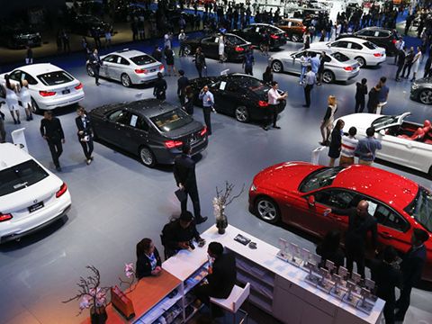 Thị trường ôtô tháng 3: Doanh số tăng mạnh, Toyota vượt Thaco về thị phần