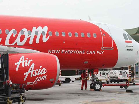 AirAsia sẽ bán cả vé máy bay hãng khác trên website