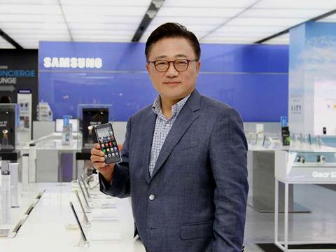 Chuyện chiếc quần jeans và chiến lược mới của Samsung