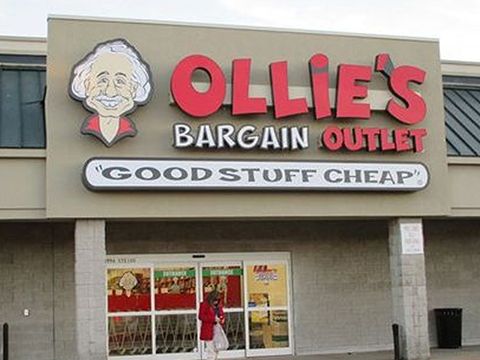 Đế chế bán lẻ 5 tỉ USD Ollie’s nói không với bán hàng trực tuyến