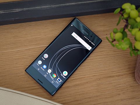 Doanh số smartphone Sony xuống thấp kỷ lục