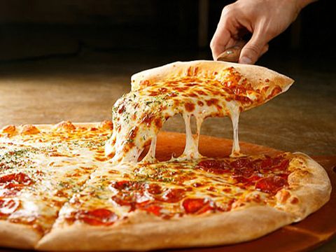 Thua lỗ triền miên, các hãng pizza vẫn “bơm vốn” giành thị phần Việt