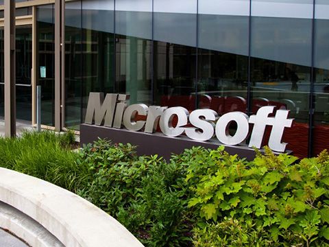 Microsoft trở thành công ty thân thiện nhất với môi trường