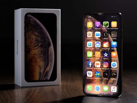 Doanh thu iPhone giảm 15% trong quý 2, Oppo vượt mặt Apple trên thị trường điện thoại thông minh